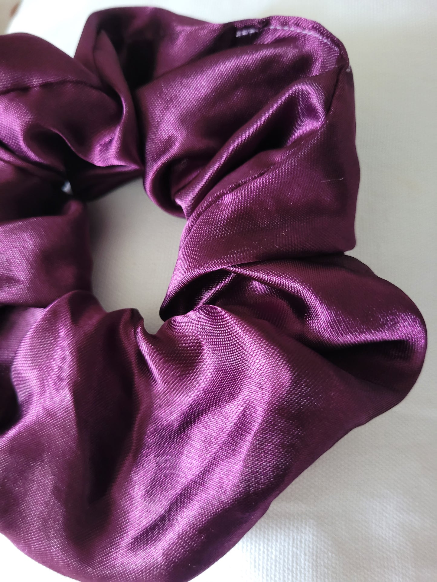 Chouchou violet satiné