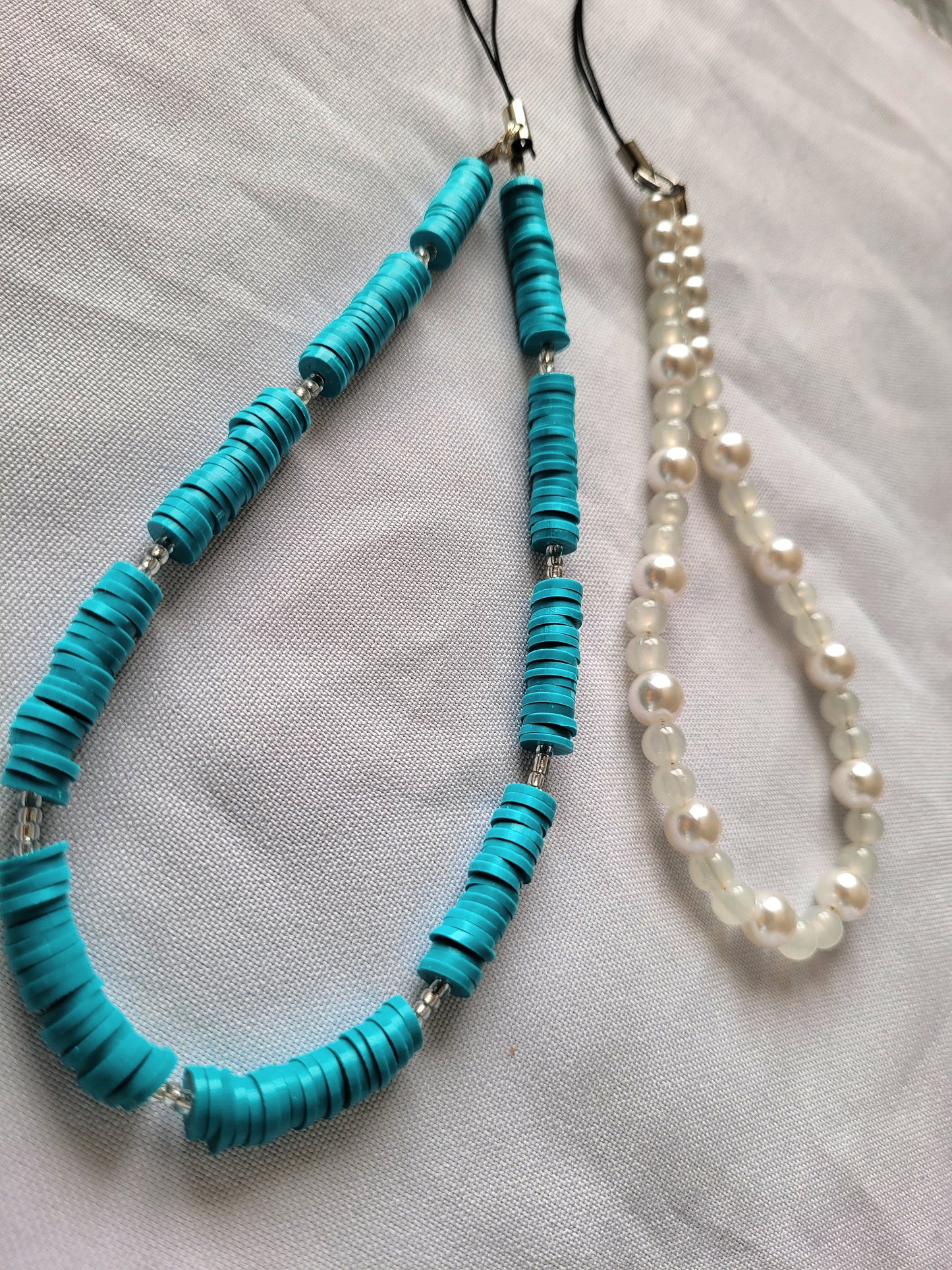 Bijoux de téléphone Bleu Heishi