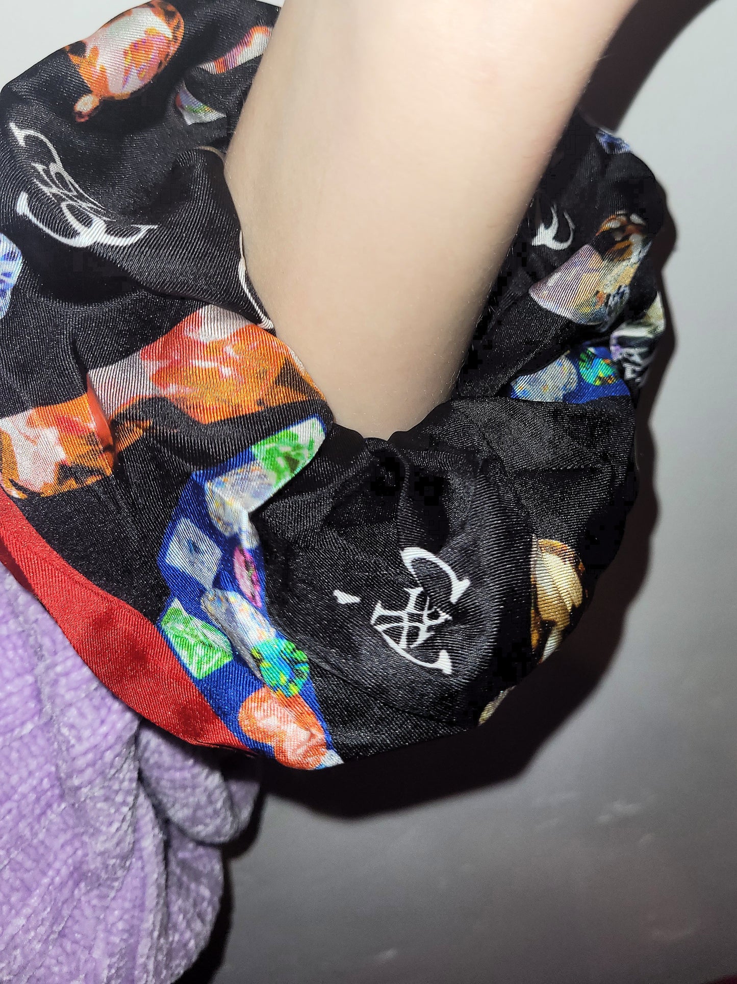 Chouchou Guess satiné