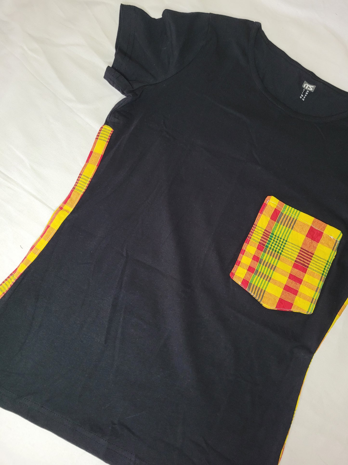 Tee-shirt madras noir et rouge à bandes Mixte