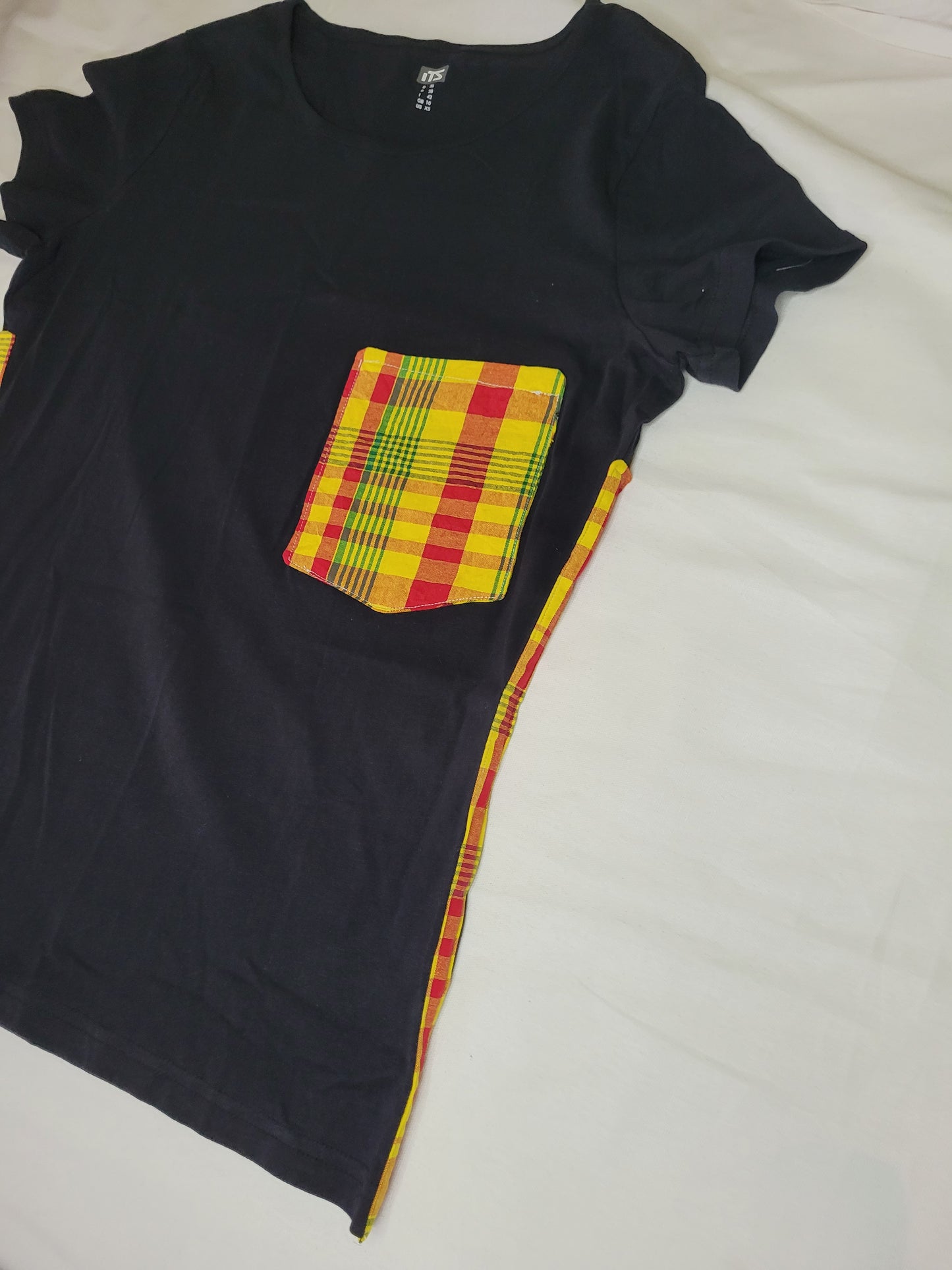 Tee-shirt madras noir et rouge à bandes Mixte