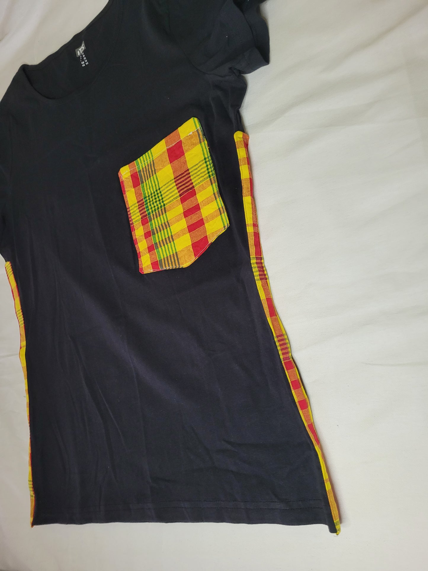 Tee-shirt madras noir et rouge à bandes Mixte