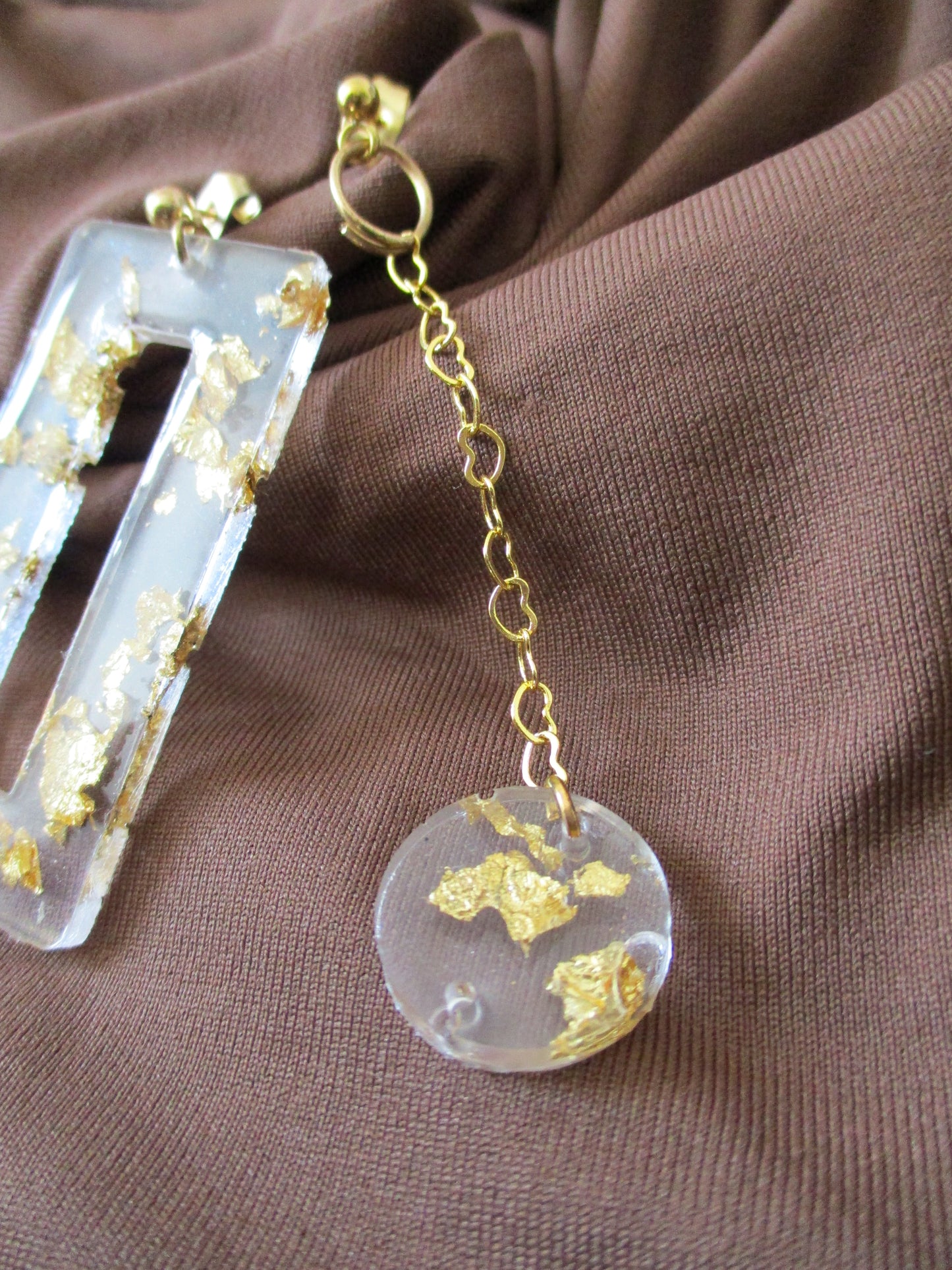 Golden Square Asymétriques