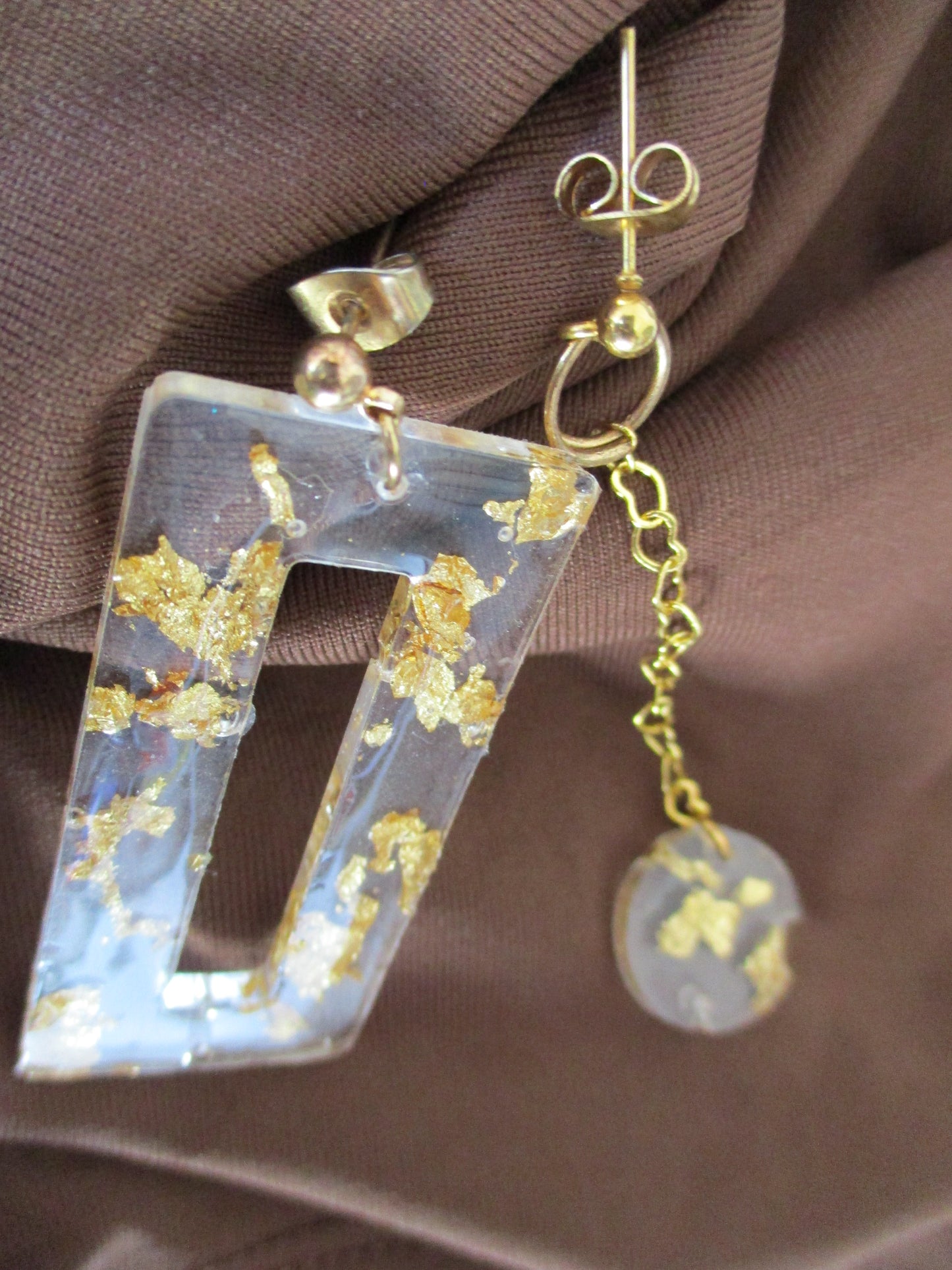 Golden Square Asymétriques