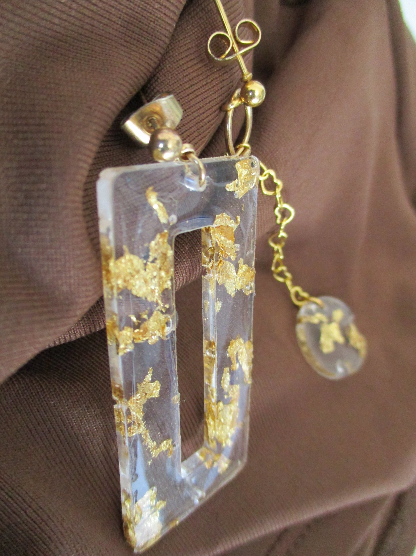 Golden Square Asymétriques