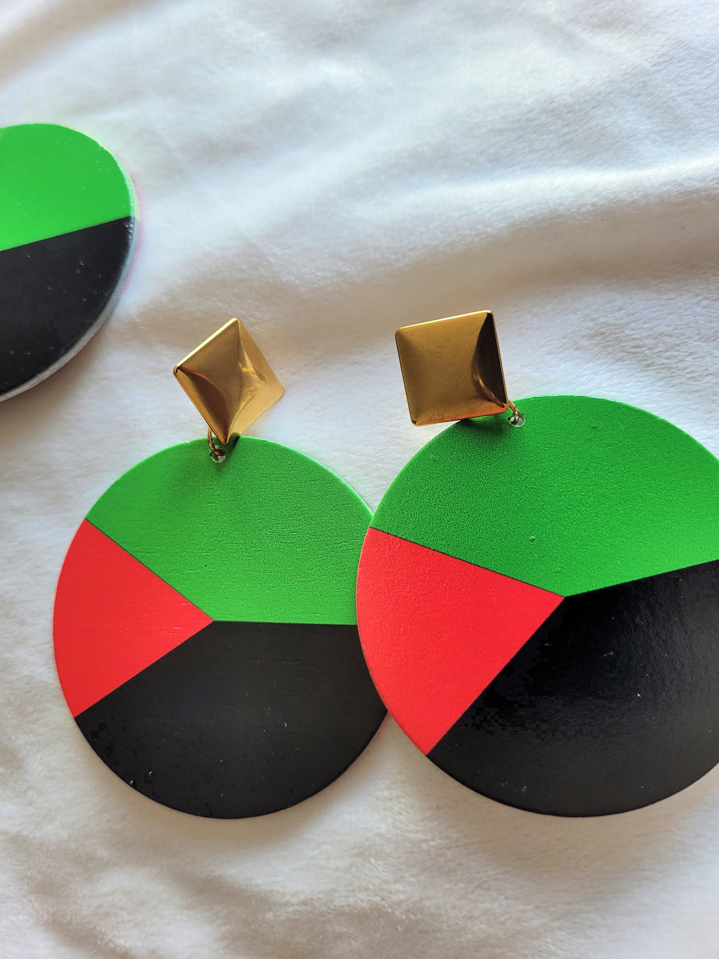 Boucles d'oreilles MQ vert rouge noir