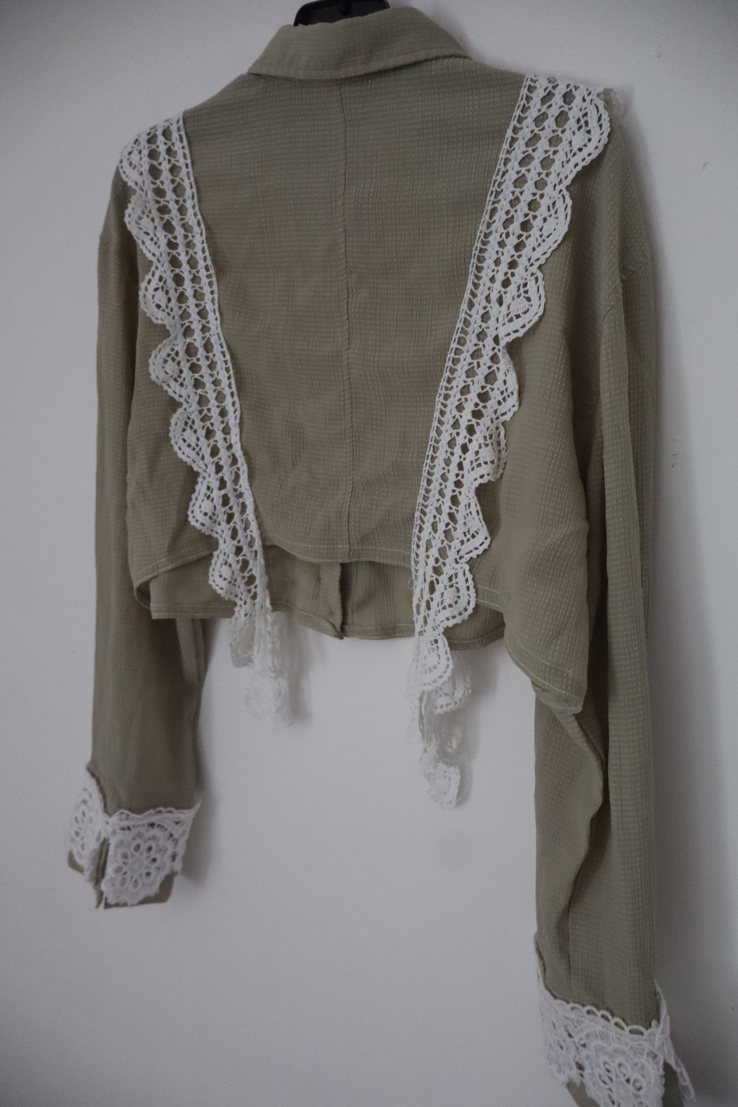 Ensemble chemise jupe dentelle beige