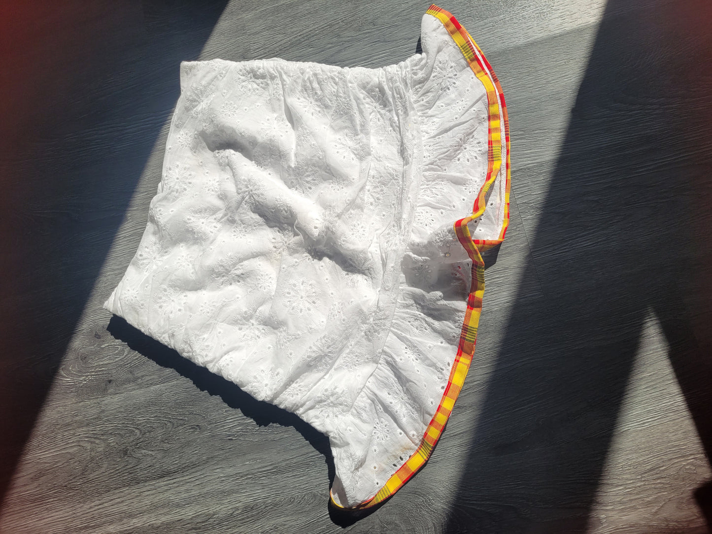 Jupe broderie et madras