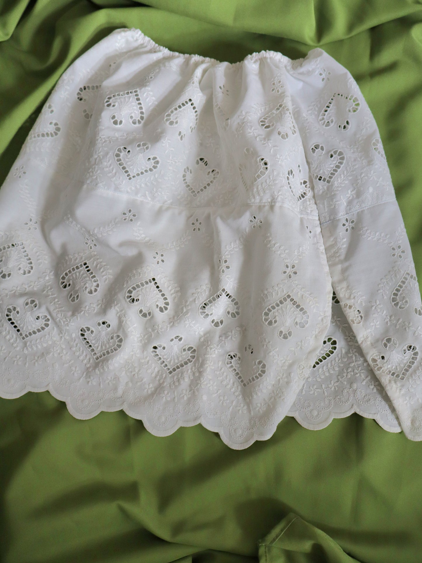 Mini jupe broderie anglaise