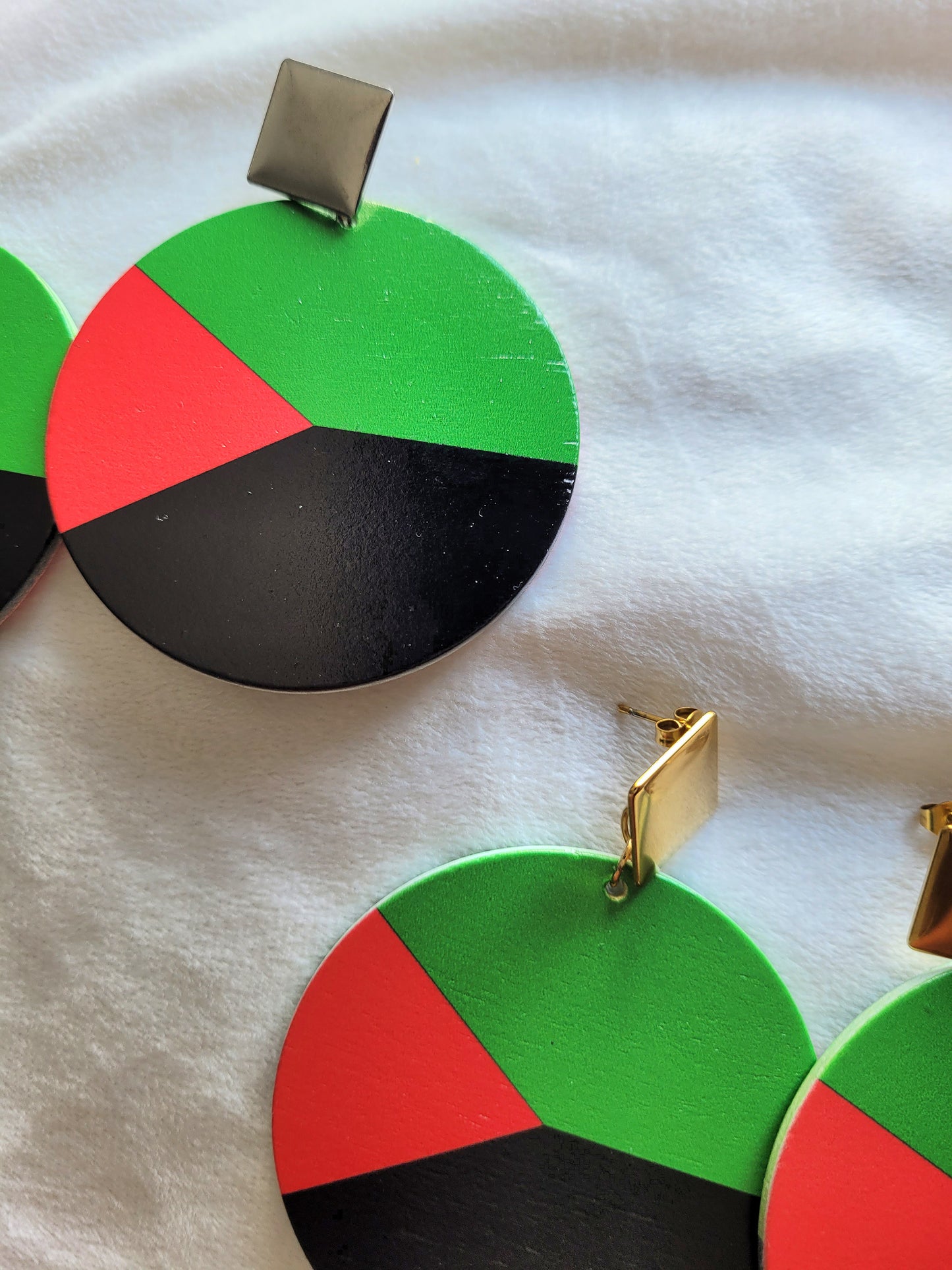 Boucles d'oreilles MQ vert rouge noir