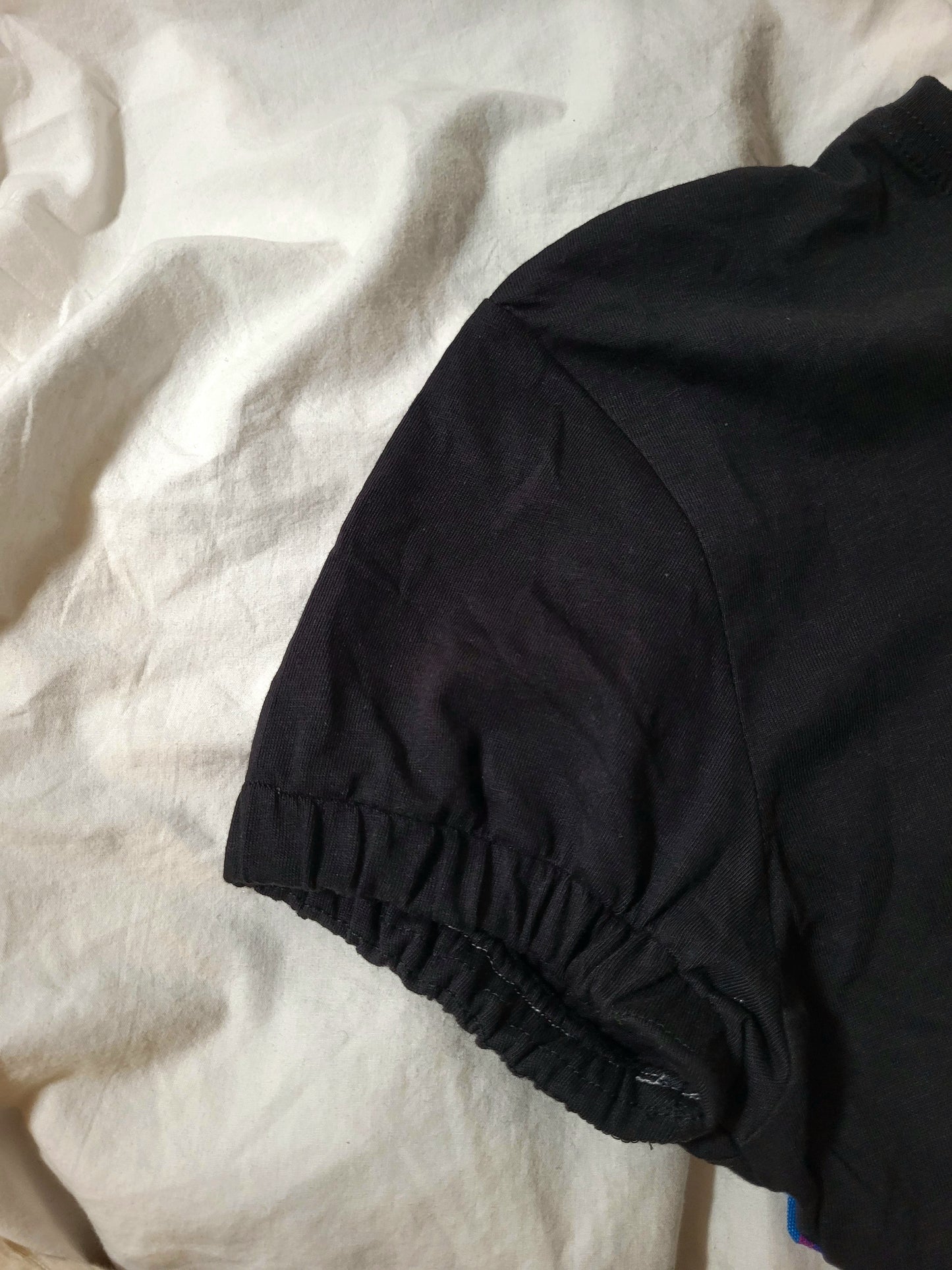 Tee-shirt madras noir et madras bleu manches élastique