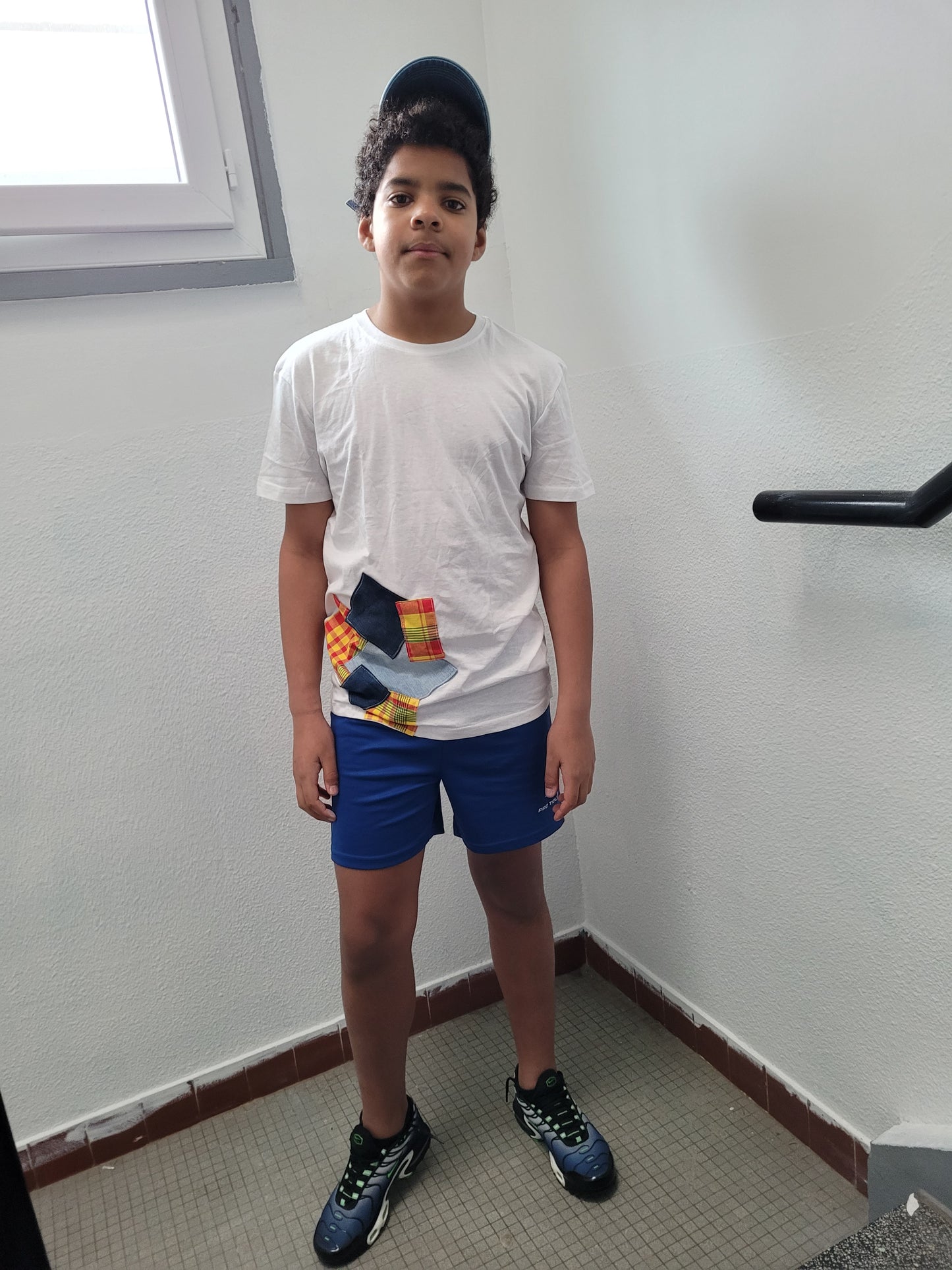 Tee-shirt patchwork madras et jeans