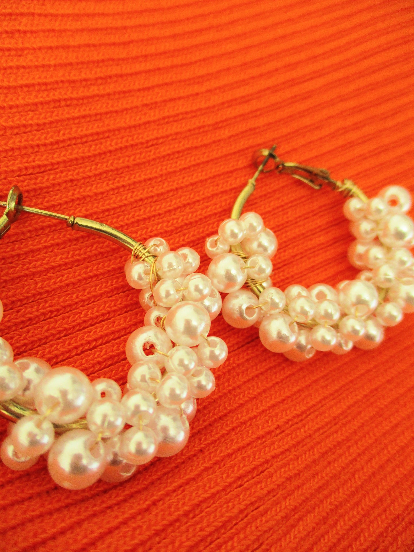 Mini Créoles Mina Blanc nacré multi 2.5 cm