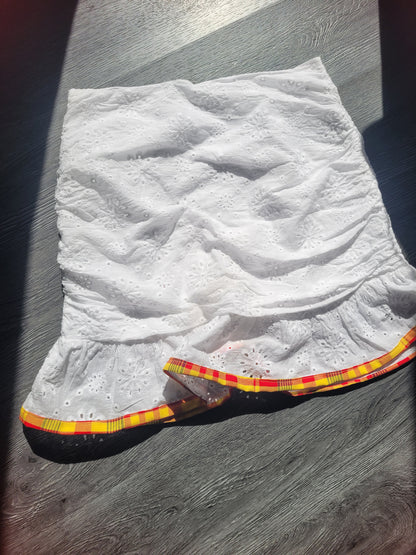 Jupe broderie et madras