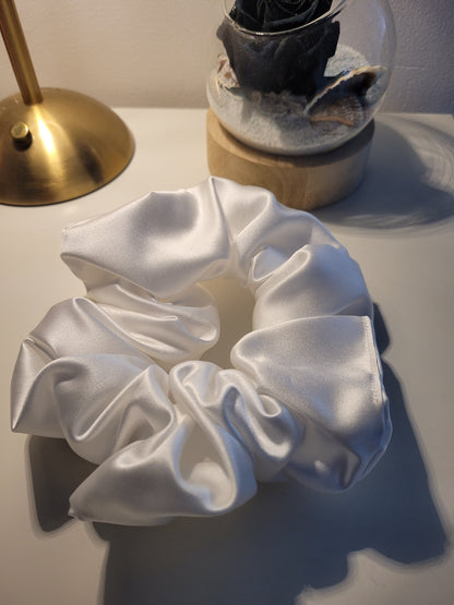 Chouchou blanc satiné