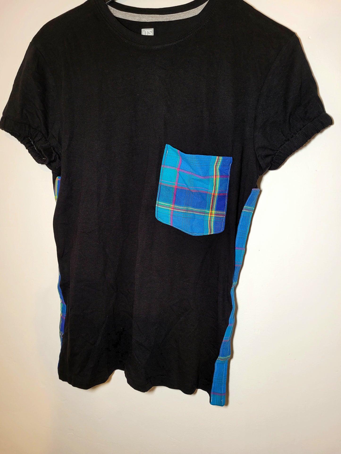Tee-shirt madras noir et madras bleu manches élastique