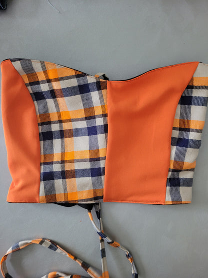 Bustier orange et carreaux