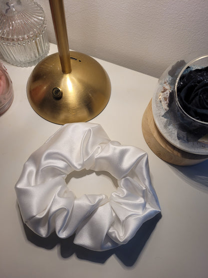 Chouchou blanc satiné