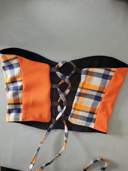 Bustier orange et carreaux