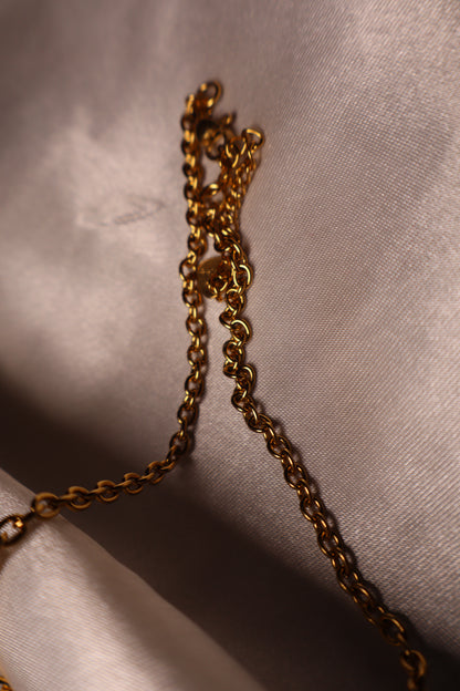 Collier "M"