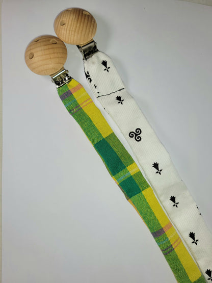 Attache tétine